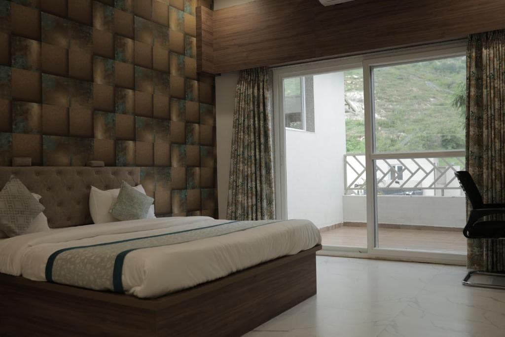 Olive Green Villa photo 2